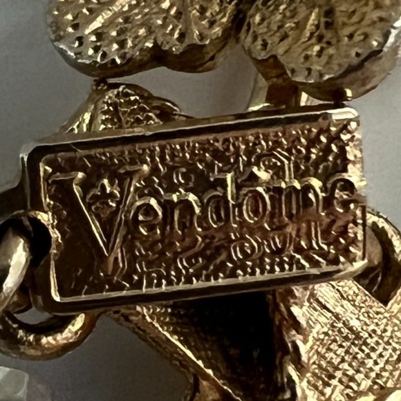 Vintage Vendome 3 Strand Faux Pearl AB Crystal Gold Filigree Necklace Earrings - Picture 11 of 15